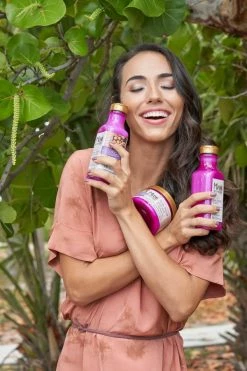 Maui Revive & Hydrate + Shea Butter Hair Mask 340g 11 Maui Revive & Hydrate + Shea Butter Hair Mask 340g -Shu Uemura Art Of Hair-butikk 331c27f0 bcad 4547 bf61 abea926102b0 4