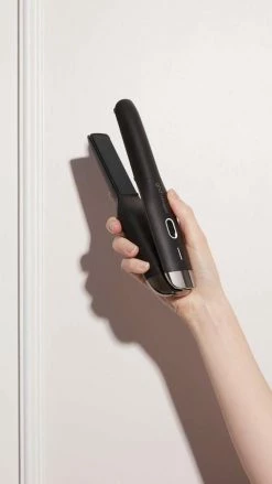 Ghd Unplugged Hair Straightener Matte Black 41 Ghd Unplugged Hair Straightener Matte Black -Shu Uemura Art Of Hair-butikk 379df3b5 309c 4a2f 8848 79e55f448613 36