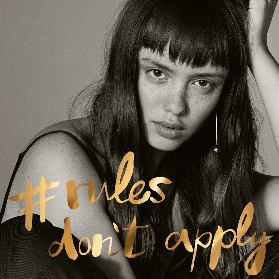 Sebastian Professional Dark Oil Lightweight Hair Mask 500ml 8 Sebastian Professional Dark Oil Lightweight Hair Mask 500ml - Bilde 8