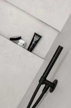 Balmain Signature Men's Line Hair & Body Wash 200ml 10 Balmain Signature Men's Line Hair & Body Wash 200ml -Shu Uemura Art Of Hair-butikk ec0af73b 5ba8 4bfc 9c52 cf2e4e5d94b2 4