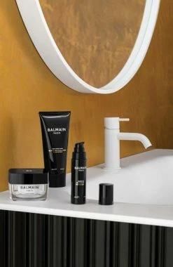 Balmain Signature Men's Line Hair & Body Wash 200ml 11 Balmain Signature Men's Line Hair & Body Wash 200ml -Shu Uemura Art Of Hair-butikk ec0af73b 5ba8 4bfc 9c52 cf2e4e5d94b2 5